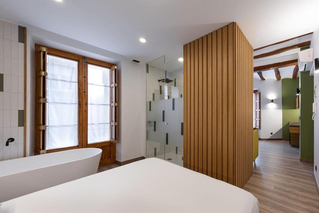 Precioso Loft Con Banera De Isla Apartment Алкой Екстериор снимка